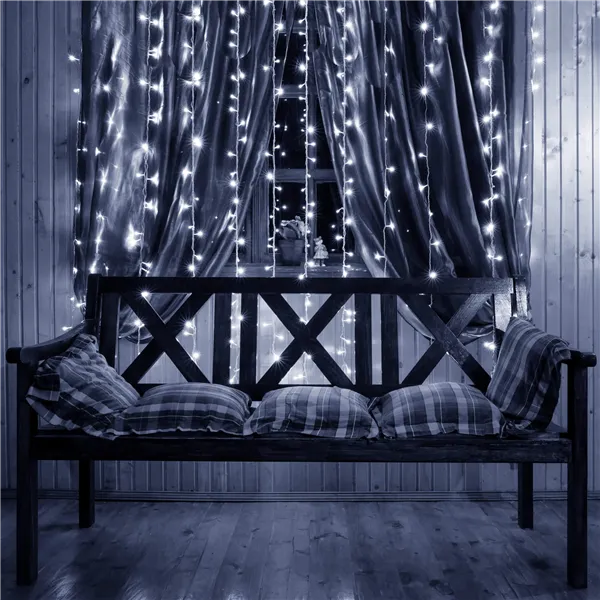 Springos užuolaida 300 LED žiburių CL4104